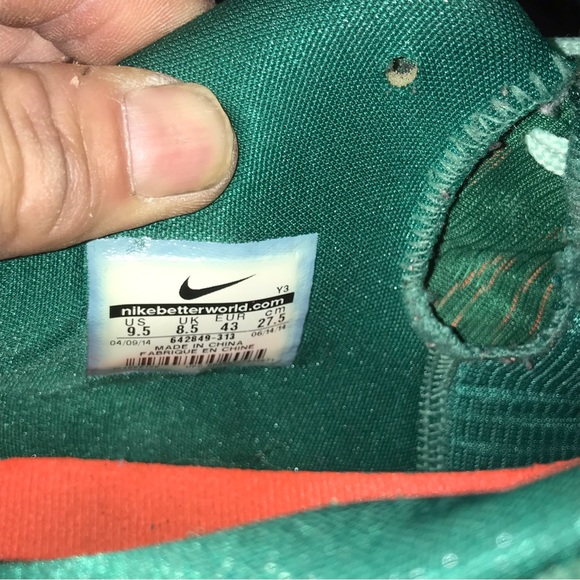 LEBRON 11 low size 9.5 great shape - Picture 3 of 8